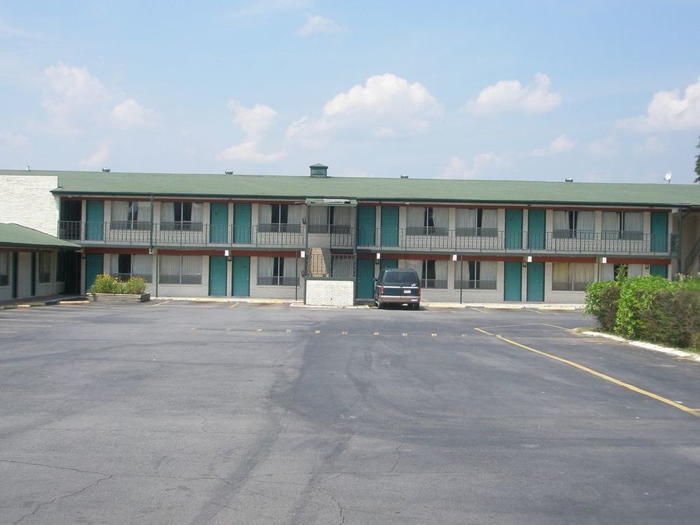 Budget Inn Malvern المظهر الخارجي الصورة