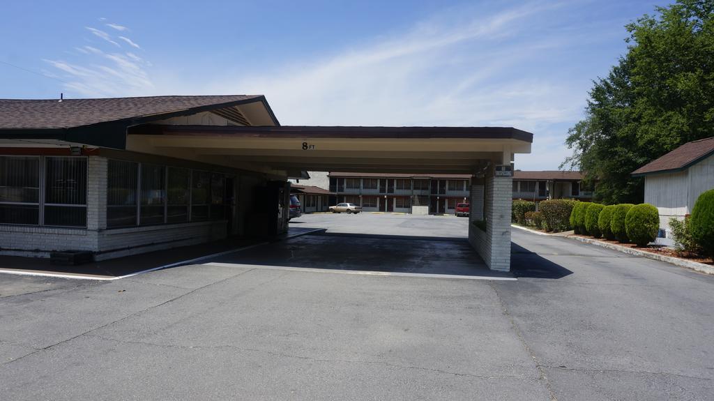 Budget Inn Malvern المظهر الخارجي الصورة